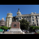 Auf der Plaza de las Tendillas mit dem Monumento al Gran Capitán vor dem Edificio La Unión y el Fénix